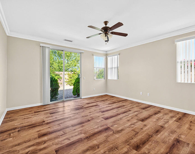 42217 Whisper Rock Street - Photo Thumbnail 7