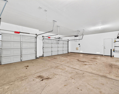 42217 Whisper Rock Street - Photo Thumbnail 23