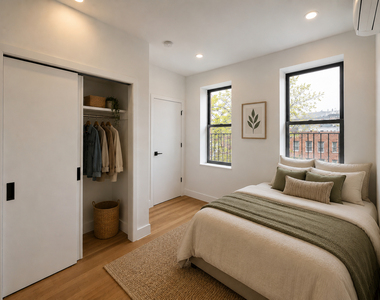 1652 Norman Street - Photo Thumbnail 5