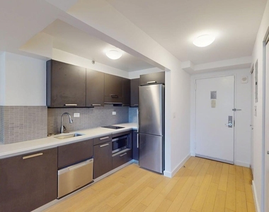 East 39th Street - Photo Thumbnail 4
