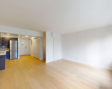 East 39th Street - Photo Thumbnail 1