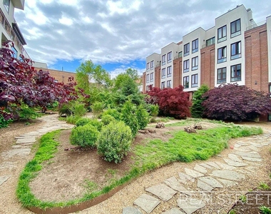 74 Maujer Street - Photo Thumbnail 1