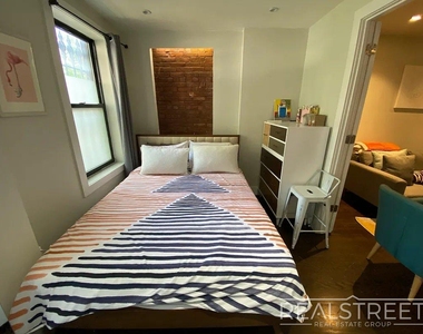 74 Maujer Street - Photo Thumbnail 3