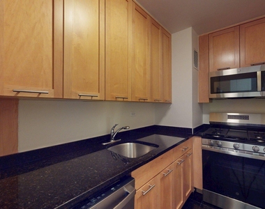 East 49th Street - Photo Thumbnail 1