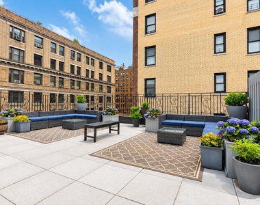 310 West 97th Street - Photo Thumbnail 17