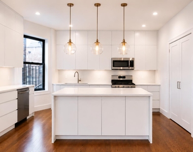 310 West 97th Street - Photo Thumbnail 4