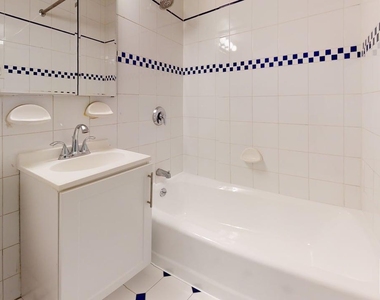 East 63rd Street - Photo Thumbnail 10