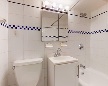 East 63rd Street - Photo Thumbnail 7