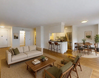 East 63rd Street - Photo Thumbnail 13