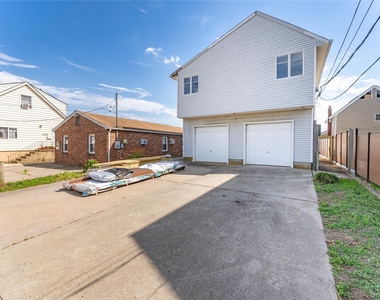 121 Williamson Street - Photo Thumbnail 21