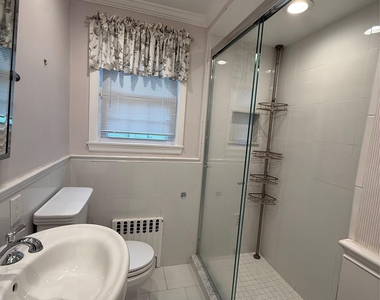30 Highland Place - Photo Thumbnail 8