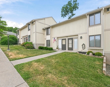 15 Hammond Plaza - Photo Thumbnail 1