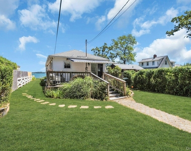 135 Noyack Avenue - Photo Thumbnail 2