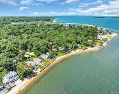 135 Noyack Avenue - Photo Thumbnail 28