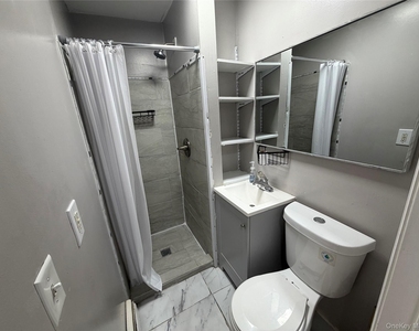 93 Catharine Street - Photo Thumbnail 11