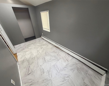 93 Catharine Street - Photo Thumbnail 9