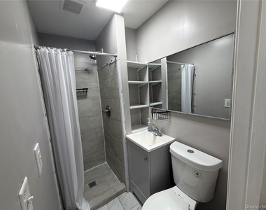 93 Catharine Street - Photo Thumbnail 10
