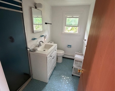 44 Pine Tree Drive - Photo Thumbnail 9