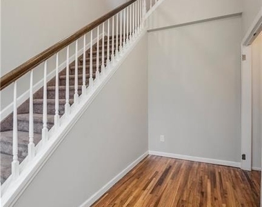 46 Laurel Avenue - Photo Thumbnail 3
