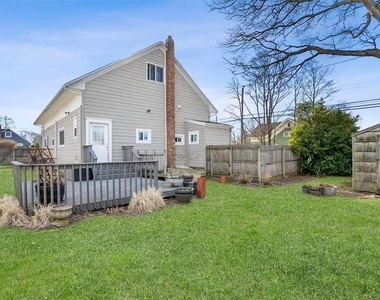 46 Laurel Avenue - Photo Thumbnail 11