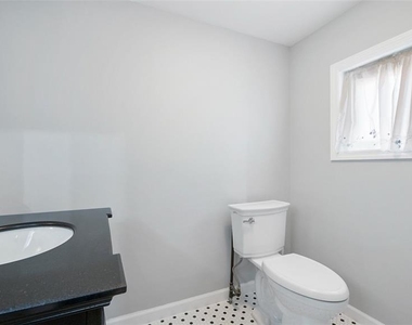 46 Laurel Avenue - Photo Thumbnail 6
