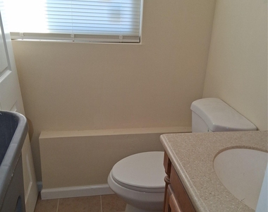5485 Expressway Drive N - Photo Thumbnail 1