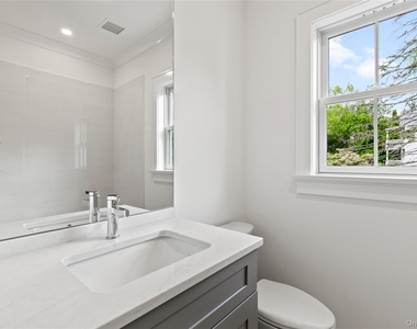 86 B Maple Avenue - Photo Thumbnail 13