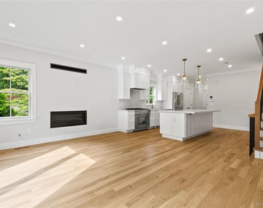 86 B Maple Avenue - Photo Thumbnail 1