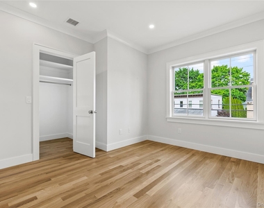86 B Maple Avenue - Photo Thumbnail 12
