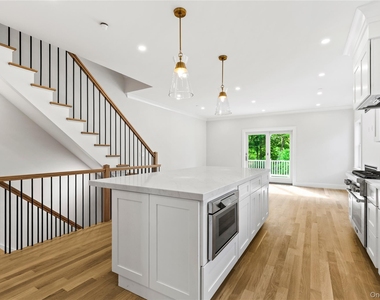 86 B Maple Avenue - Photo Thumbnail 6