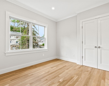 86 B Maple Avenue - Photo Thumbnail 14