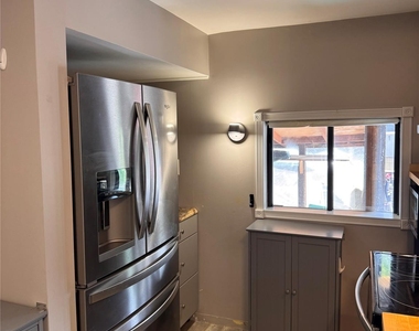 155 Main Street - Photo Thumbnail 16