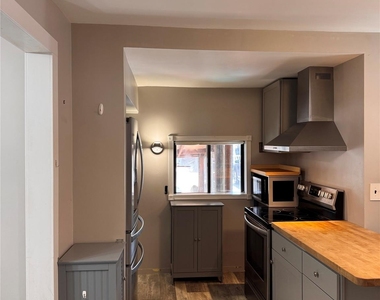 155 Main Street - Photo Thumbnail 15