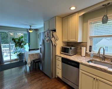 18 Montfort Woods Road - Photo Thumbnail 3