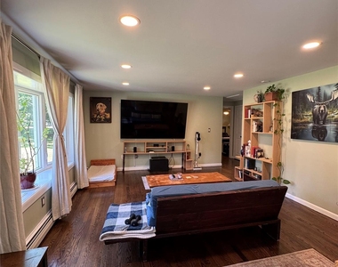 18 Montfort Woods Road - Photo Thumbnail 2