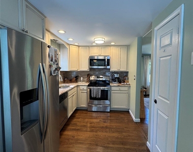 18 Montfort Woods Road - Photo Thumbnail 5