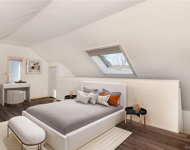 44 Ridge Street - Photo Thumbnail 12