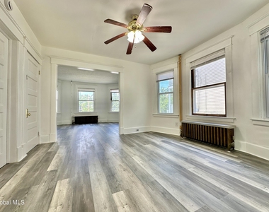 1346 Stanford Street - Photo Thumbnail 9