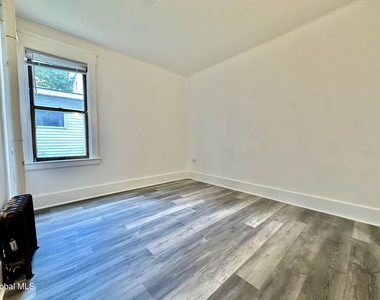 1346 Stanford Street - Photo Thumbnail 15