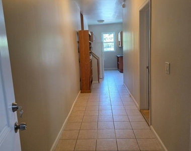 112 Main Street - Photo Thumbnail 3