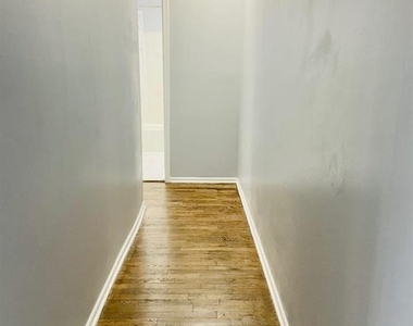128 College Drive - Photo Thumbnail 7