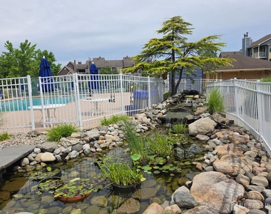 268 Crosspointe Drive - Photo Thumbnail 14