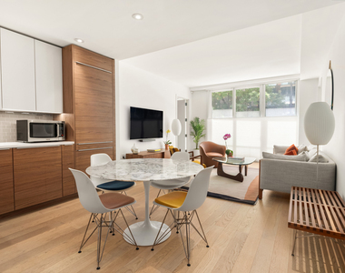 337 E 62nd Street - Photo Thumbnail 1