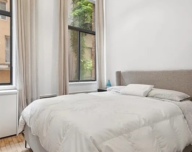 39 E 12th Street - Photo Thumbnail 3