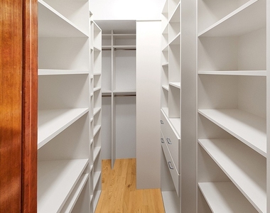 583 Warren Street - Photo Thumbnail 9