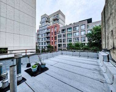 583 Warren Street - Photo Thumbnail 14