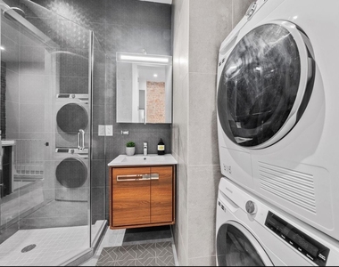 356 W 48th Street - Photo Thumbnail 10