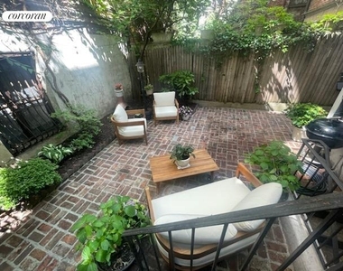 53 W 76th Street - Photo Thumbnail 6
