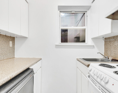 53 W 76th Street - Photo Thumbnail 3