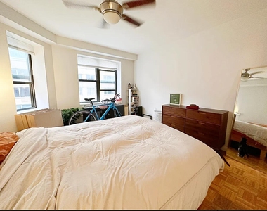 337 W 43rd Street - Photo Thumbnail 7